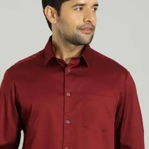 maroon shirt